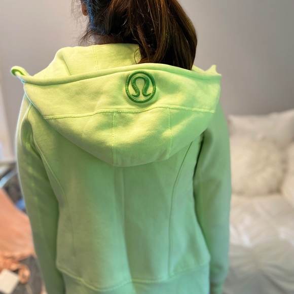 Lulu lemon sports jacket - Picture 4 of 6